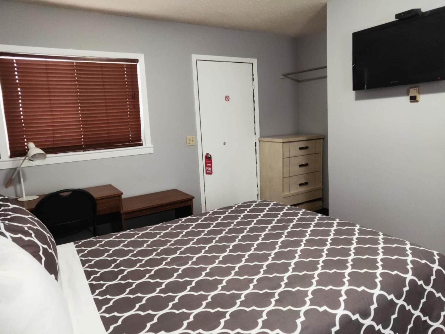 Melsask Motel Melville Exteriör bild