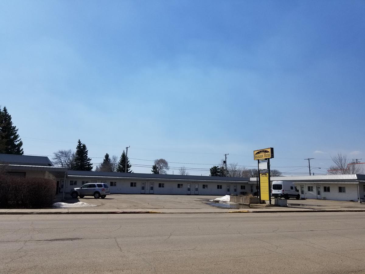 Melsask Motel Melville Exteriör bild
