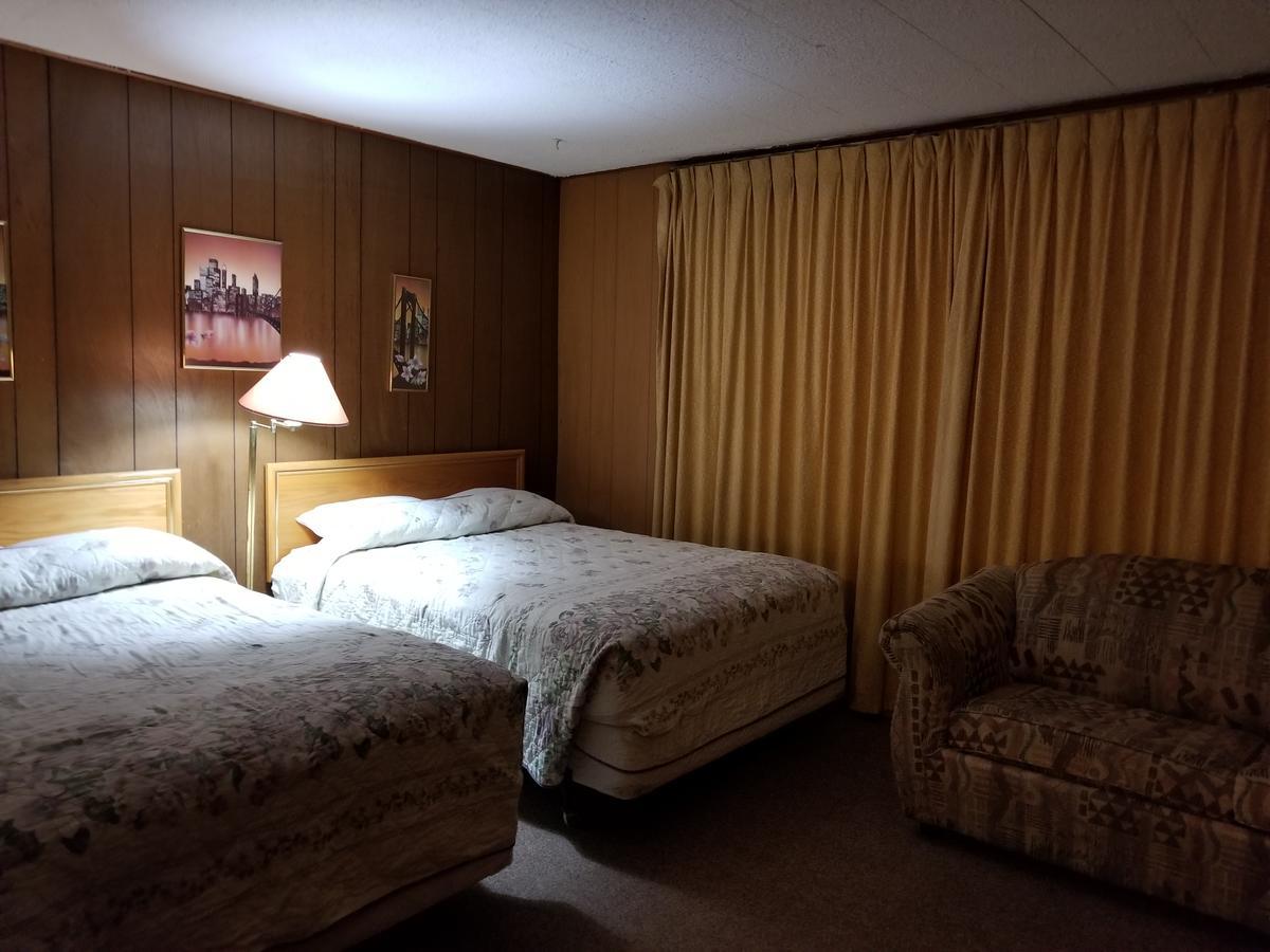 Melsask Motel Melville Exteriör bild