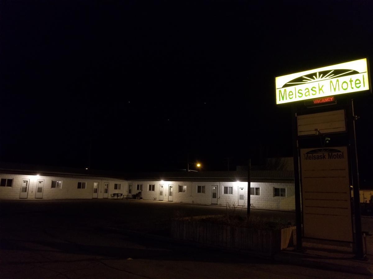Melsask Motel Melville Exteriör bild